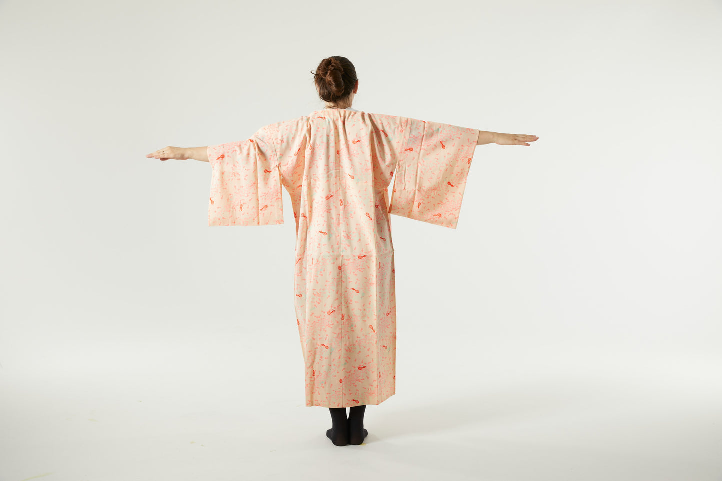 Vintage Handcrafted Silk Kimono "MOMOKO"
