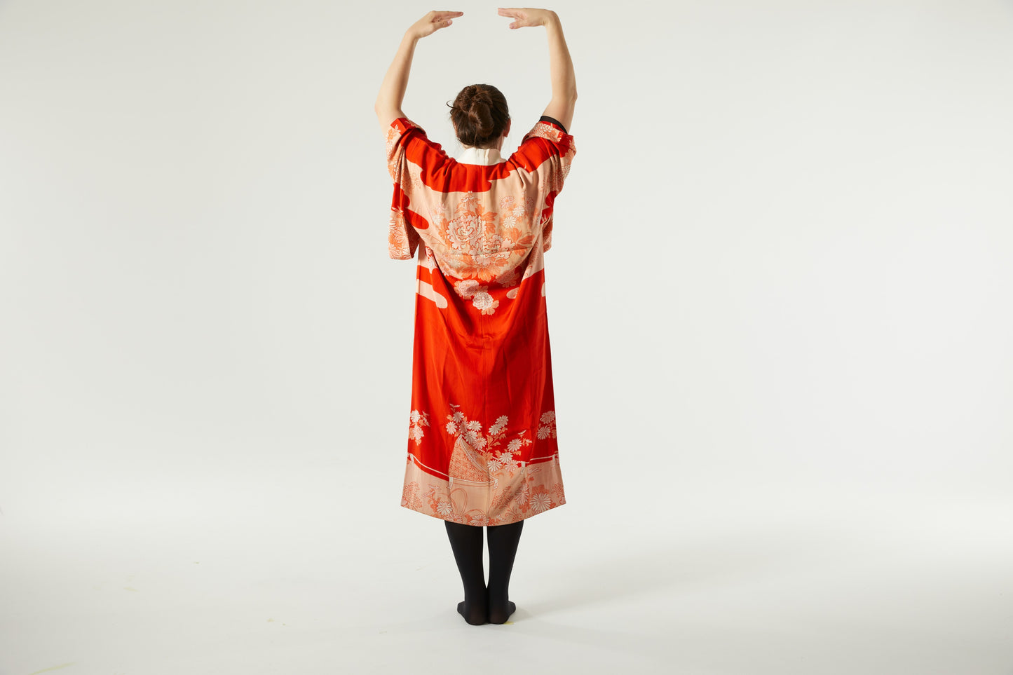 Silk Kimono "花 (hana)"