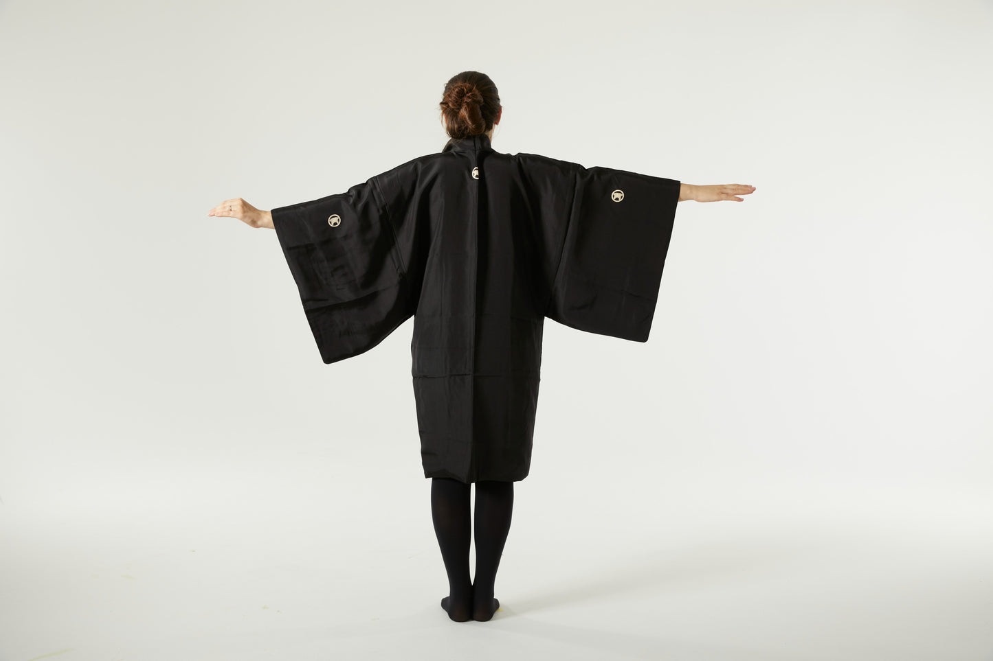 Artistic Minimalist Unique Silk Haori "暗い (Kurai)"