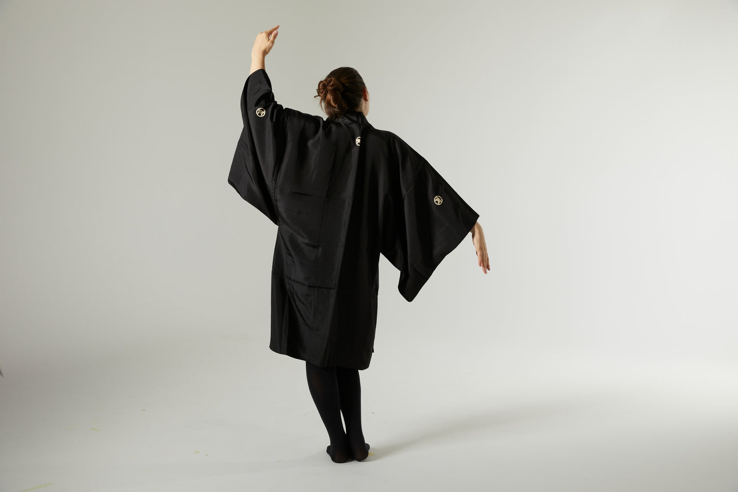 Artistic Minimalist Unique Silk Haori "暗い (Kurai)"