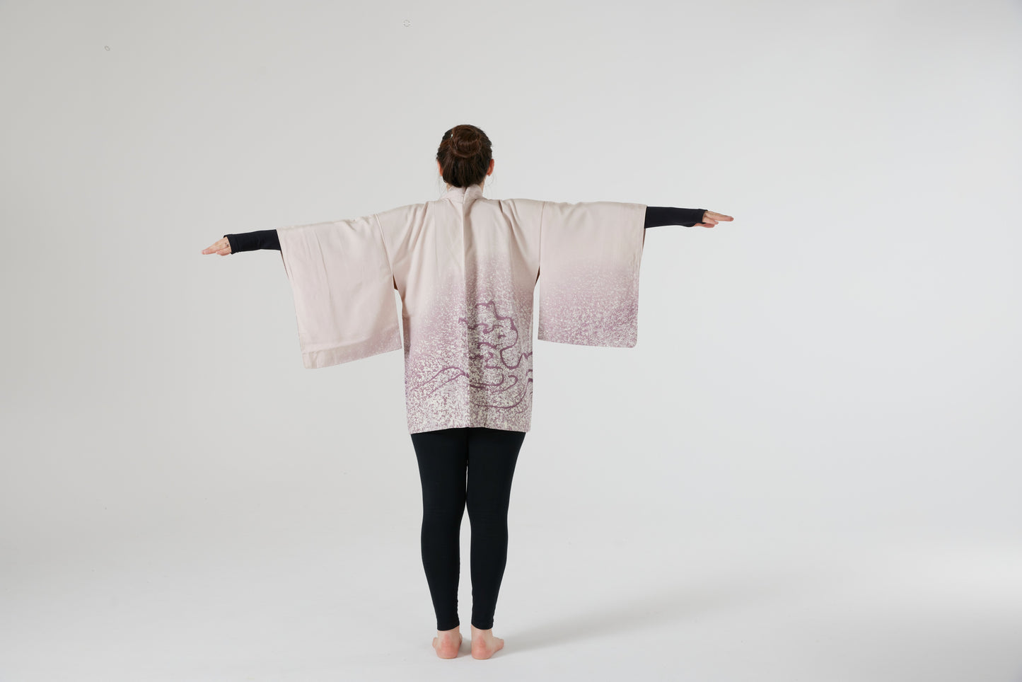 Shibori Haori - Lila Heaven: Elegance in Every Fold